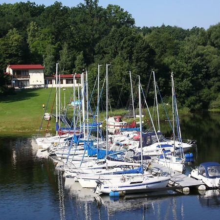 Отель Yacht Club Barrandov Kozli u Orlika Экстерьер фото