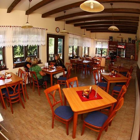 Отель Yacht Club Barrandov Kozli u Orlika Экстерьер фото
